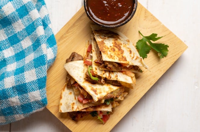 Quesadilla na dasci