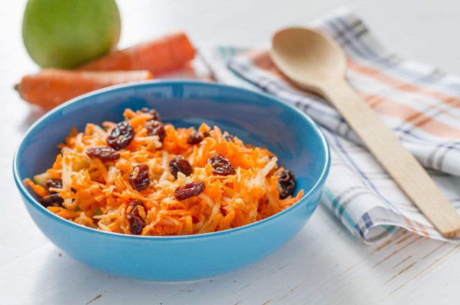 238494460 vocna salata s naribanom mrkvom