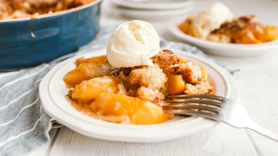 Easy to Make Peach Cobbler
