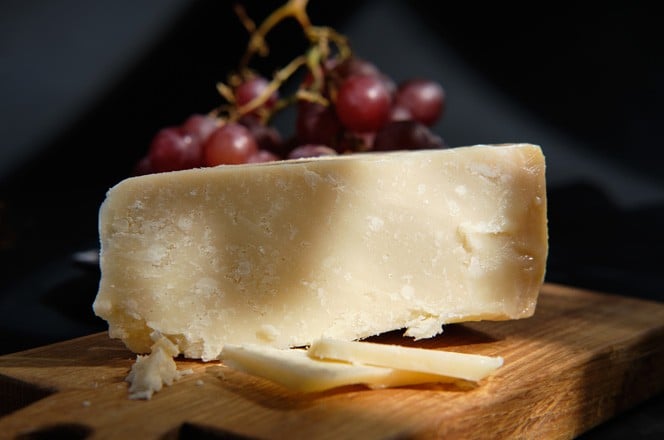 narezani Parmigiano Reggiano sir
