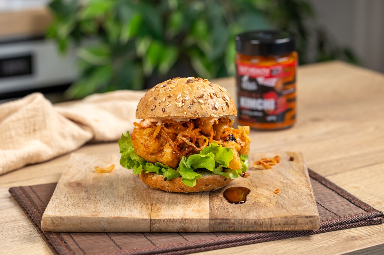Recept: Kimchi burger s korean fried piletinom | Dobar tek