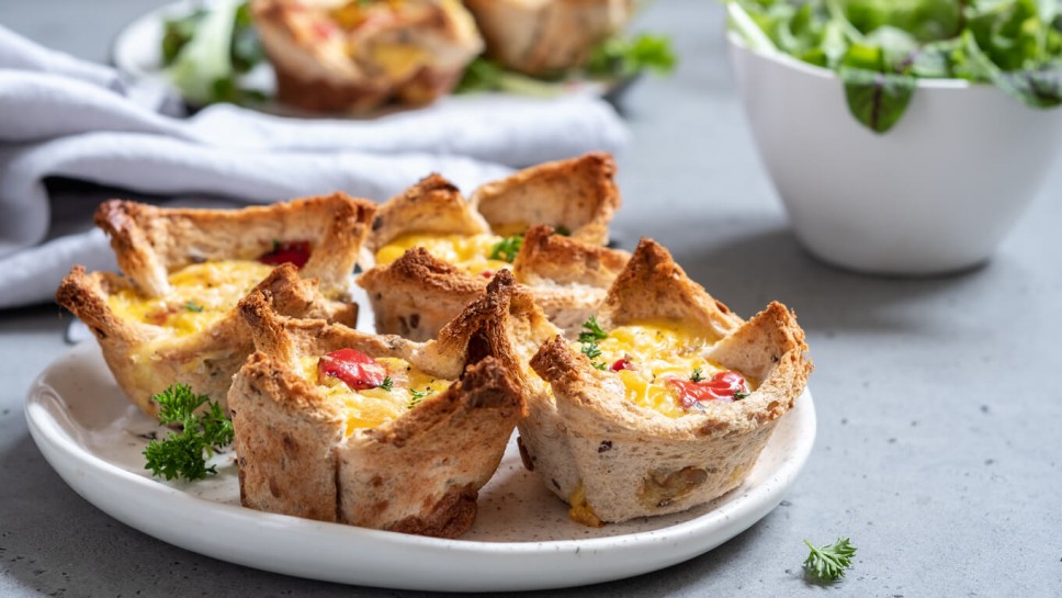 muffini od tosta s jajetom i paprikom