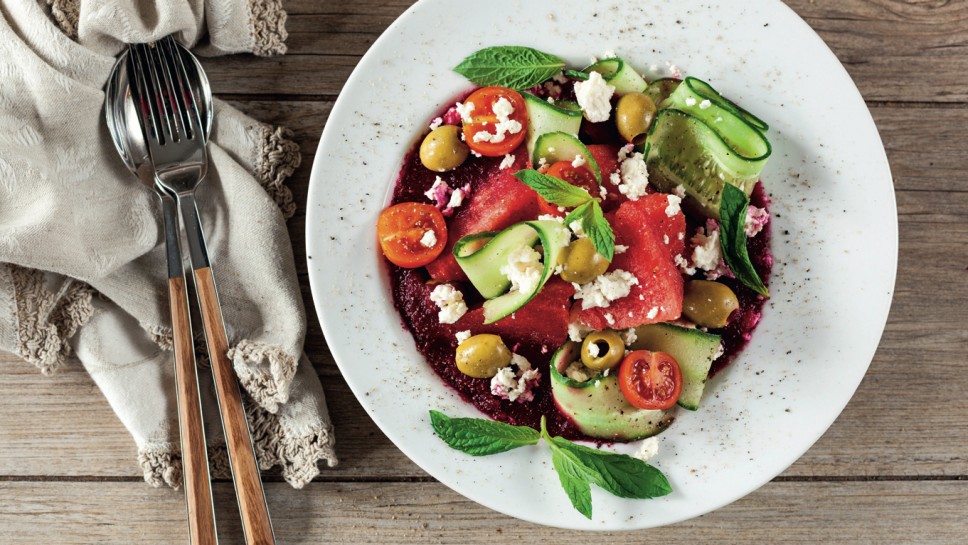 salata s lubenicom, krastavcima i feta sirom