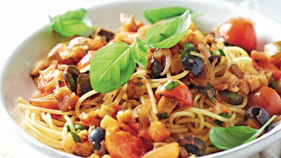 spageti s pancetom i povrcem