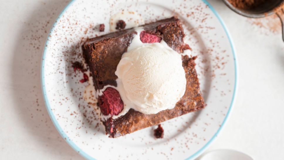 brownie kolac sa sladoledom