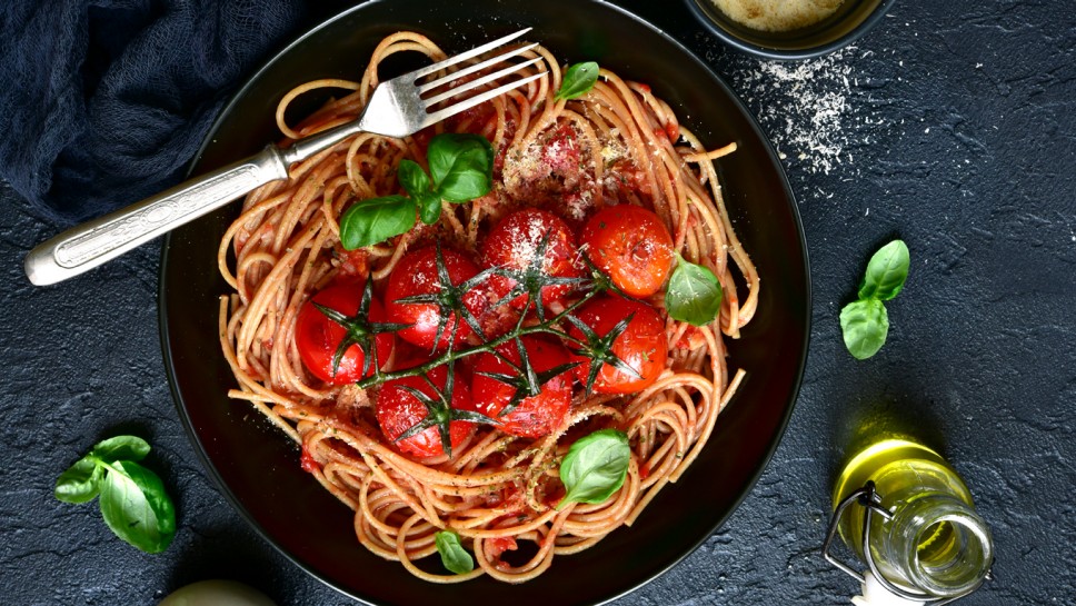 integralni spaghetti s grillanim cherry rajcicama
