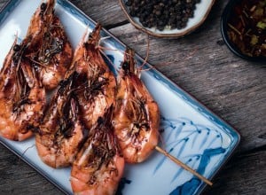 grilled shrimp on skewers. Grilled seafood on skewers with spices, close up; Shutterstock ID 1902791086; purchase_order: Nisa; job: BBQ 2022.; client: Spar Hrvatska; other: 