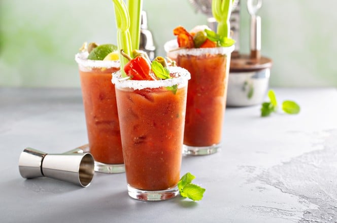 1329534962 tri bloody mary koktela s povrcem