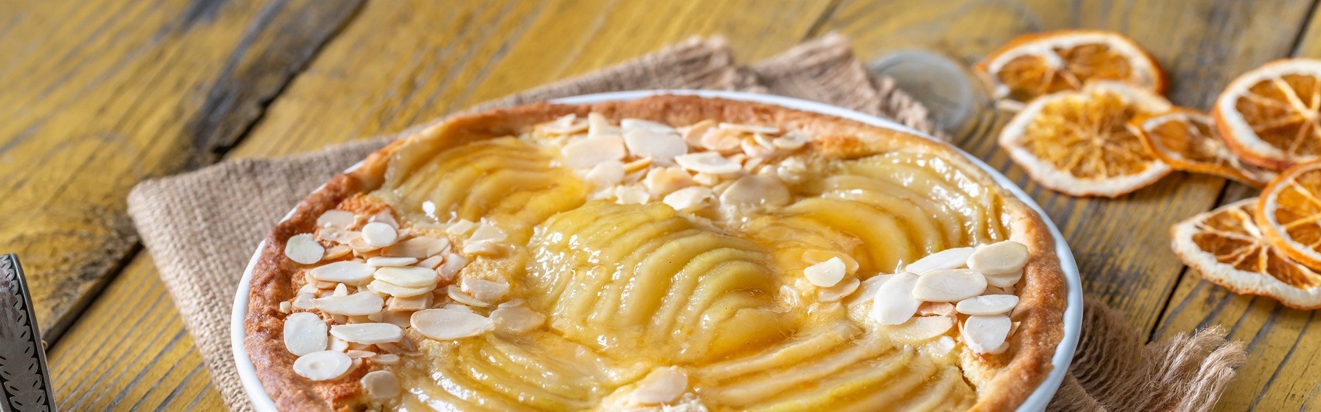 1599224998 kolac s frangipane kremom od badema