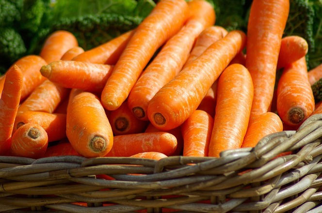 hypermarket heap macro business, store eating produce marketing sale grocery bright ingredient one object freshness carotene summer, agriculture harvest vegan lifestyle wooden carrots natural farm